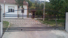 servis_kapisi